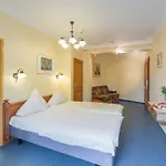 Logis Hotel-restaurant Petry Hotel