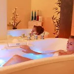 Hotel Logis Hotel-restaurant Petry