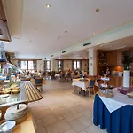 Hotel Logis Hotel-restaurant Petry 3*