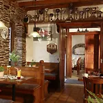 Hotel Logis Hotel-restaurant Petry 3*