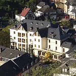 Hotel Logis Hotel-restaurant Petry 3*
