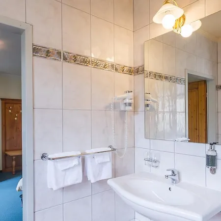 Ξενοδοχείο Logis Hotel-restaurant Petry Vianden