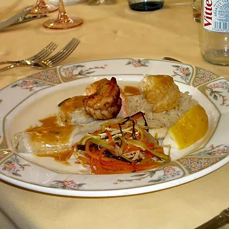 Ξενοδοχείο Logis Hotel-restaurant Petry