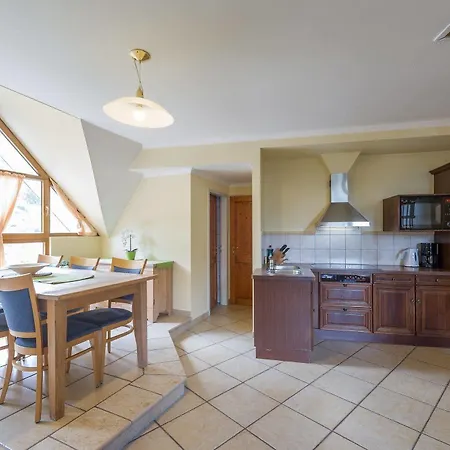 Logis Hotel-restaurant Petry 3* Вианден