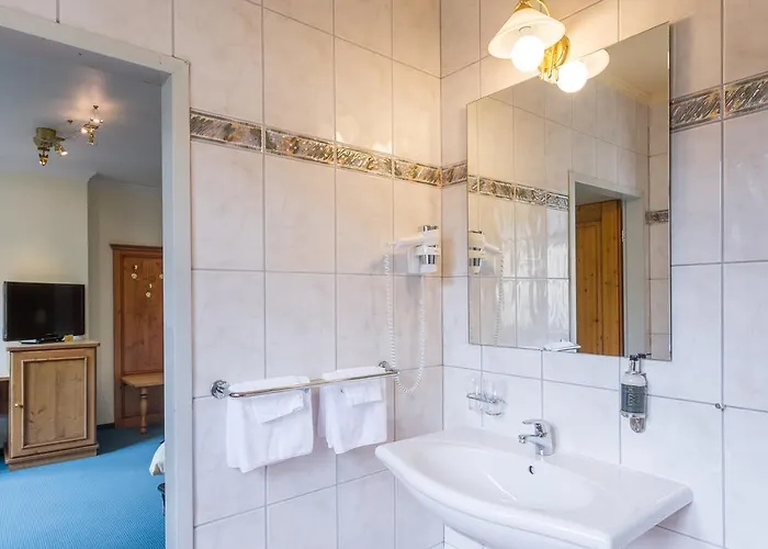 Otel Logis Hotel-restaurant Petry Vianden